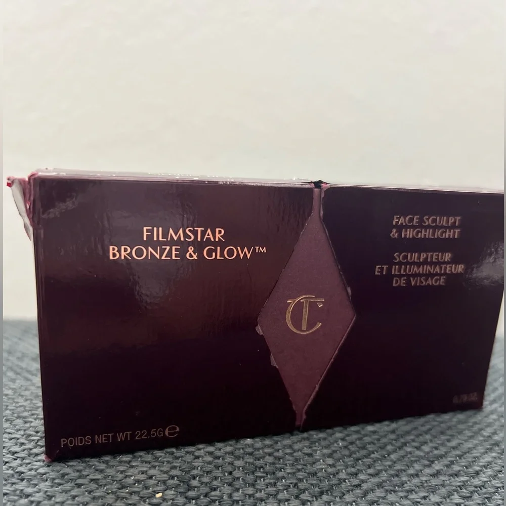 Charlotte Tilbury Filmstar Bronze & Glow - Picture 2 of 8